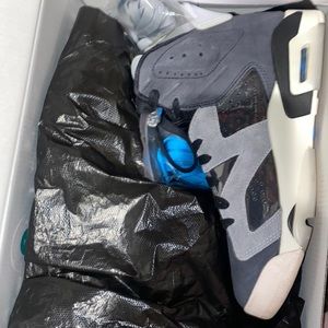 Women’s Jordan 6 Chrome